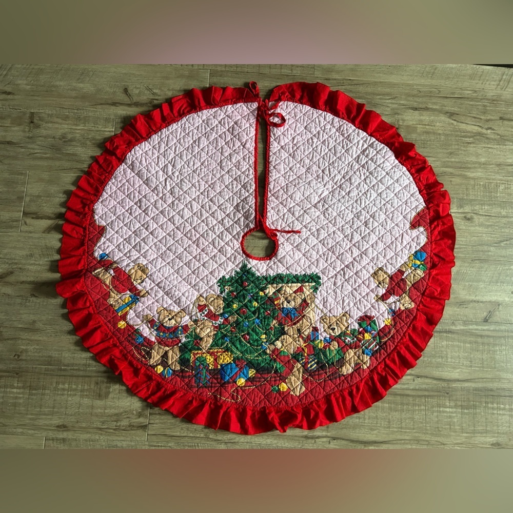 Vintage quilted Festive Red and Pink Christmas Tree teddybear gifts Skirt xmas